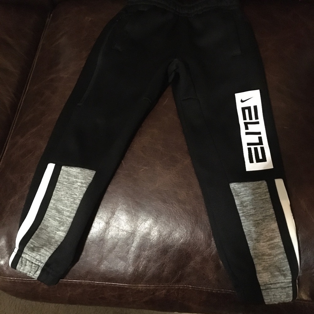 Nike Toddler Boys jogger Pants (Elite)